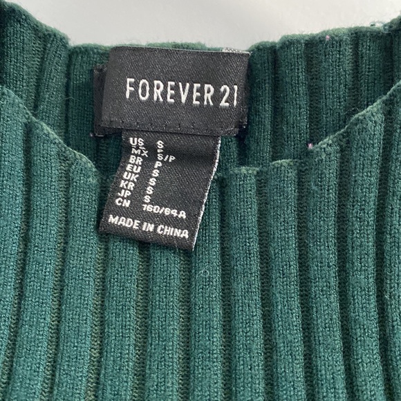 FOREVER 21 Green Cold Shoulder Knit Love Sleeve - Picture 5 of 9